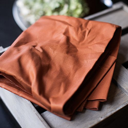Dry Waxed Organic Cotton in rust/rost von mind the MAKER